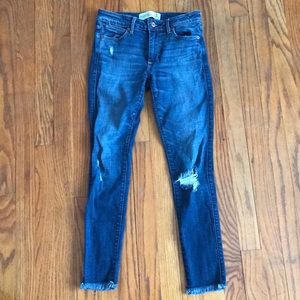 Trendy ripped Abercrombie jeans! Great staple!